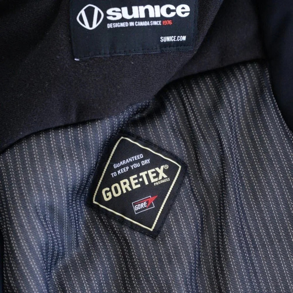 Sunice Gore-Tex Black Hooded Performance Jacket with Hood  Size 6 - Picture 15 of 15
